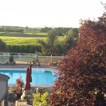 Annville Inn Bed & Breakfast Bagian luar foto