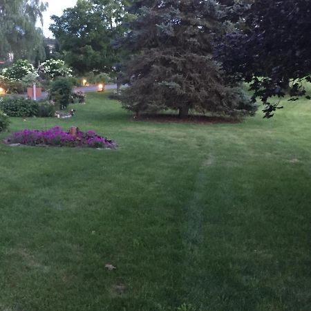 Annville Inn Bed & Breakfast Bagian luar foto