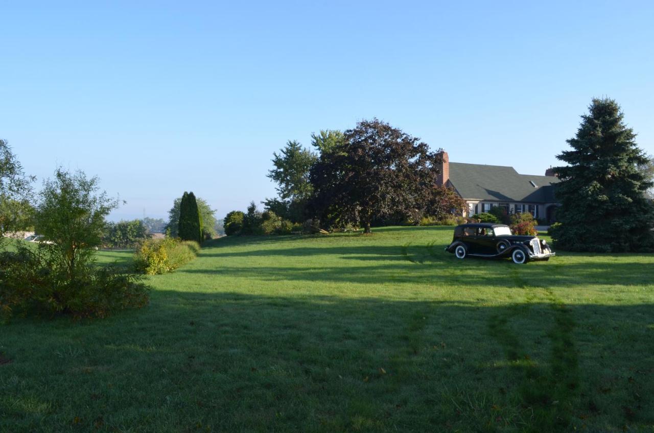 Annville Inn Bed & Breakfast Bagian luar foto