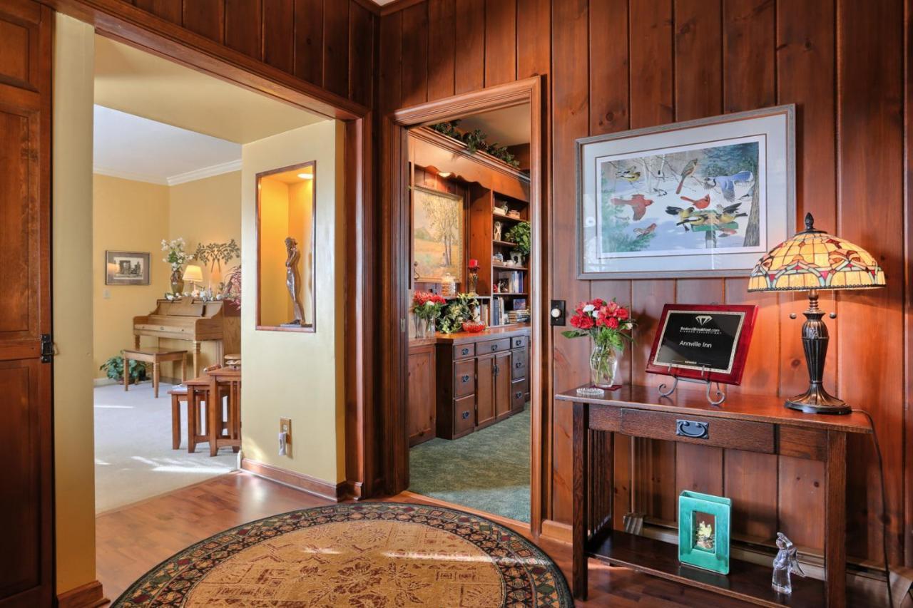 Annville Inn Bed & Breakfast Bagian luar foto