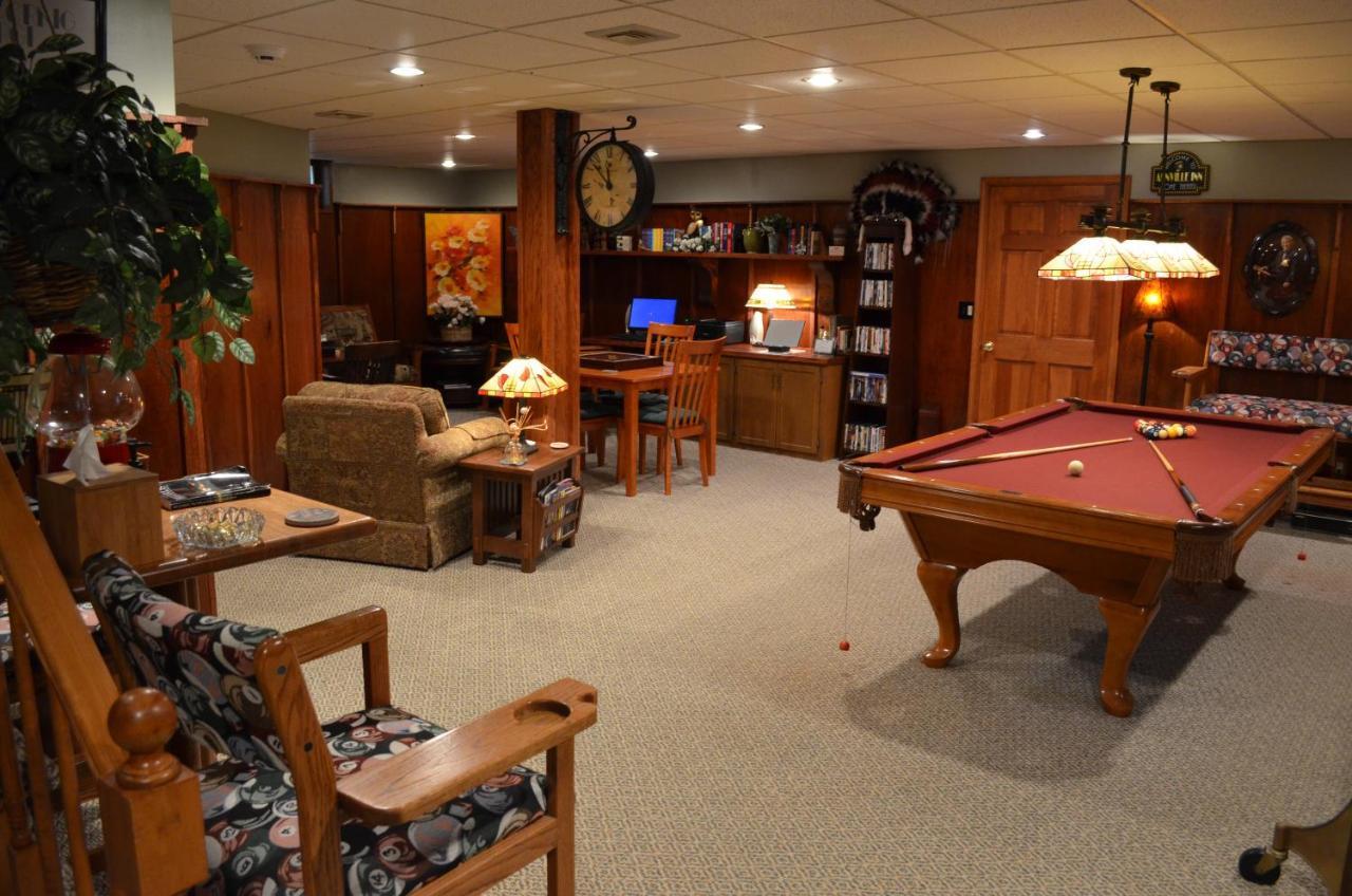 Annville Inn Bed & Breakfast Bagian luar foto