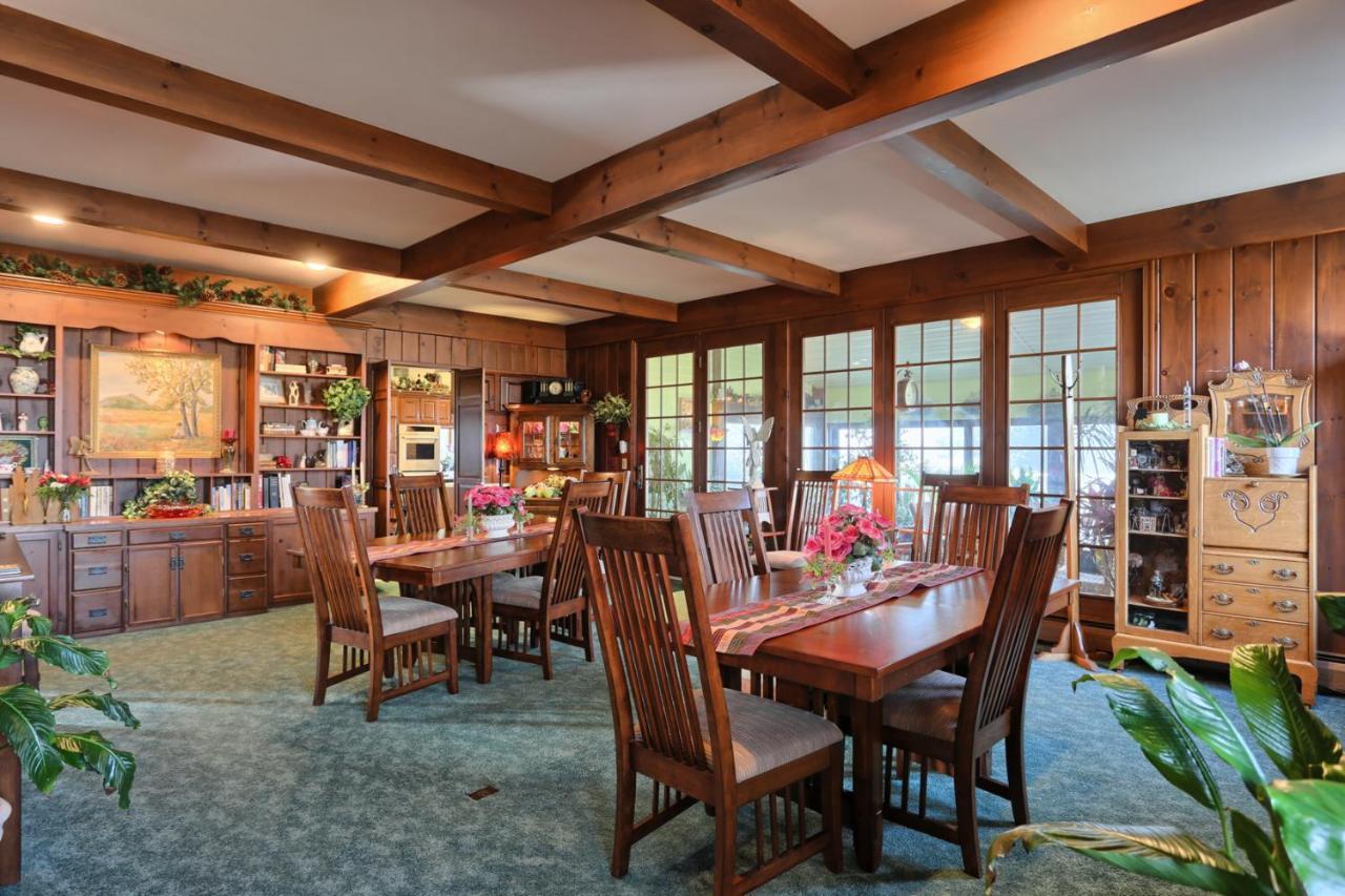 Annville Inn Bed & Breakfast Bagian luar foto