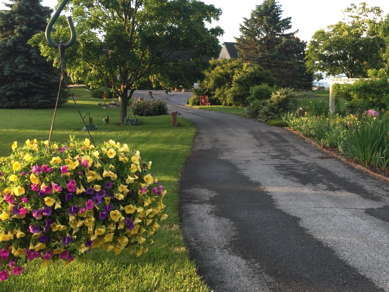 Annville Inn Bed & Breakfast Bagian luar foto