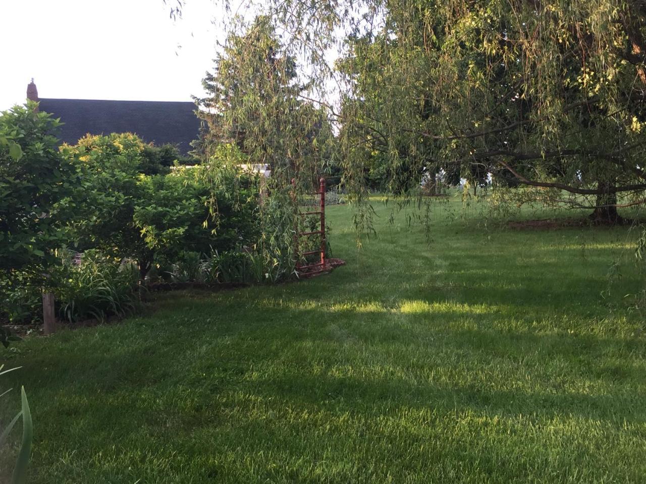Annville Inn Bed & Breakfast Bagian luar foto