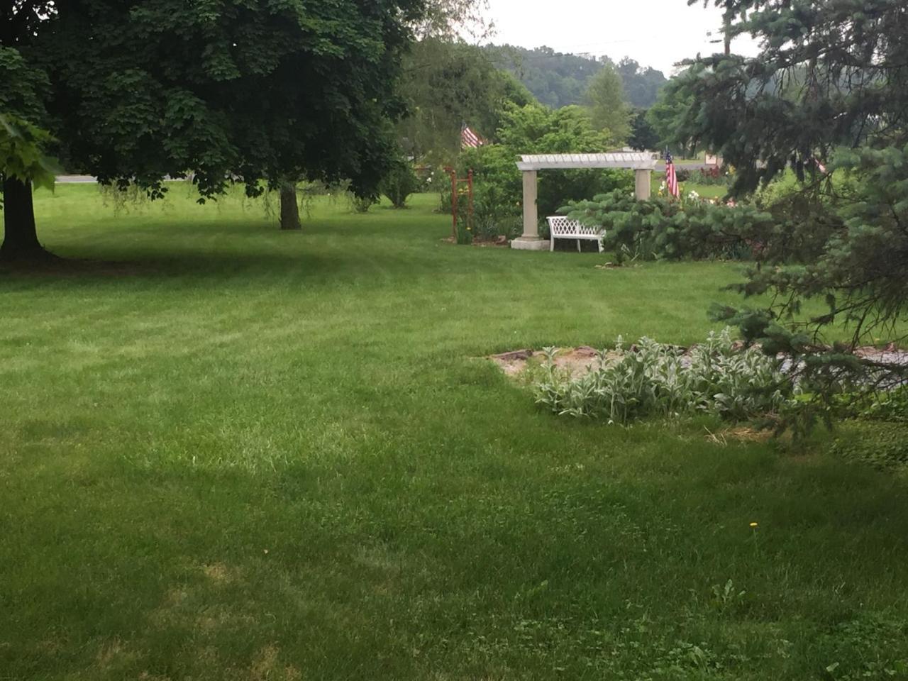 Annville Inn Bed & Breakfast Bagian luar foto